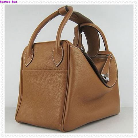 Handbag diaper bags are most popular and are used by the famous celebrity moms. hermes hac